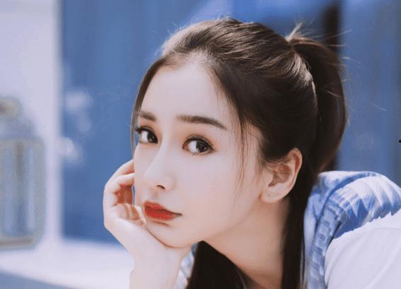 娱乐圈吃瓜杨颖图片大全,杨颖美照大集合，揭秘女神日常风采