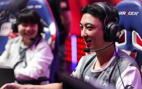 娱乐吃瓜君和七七对线