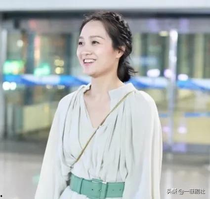 穿书之吃瓜娱乐圈,从吃瓜路人甲到瓜王传奇